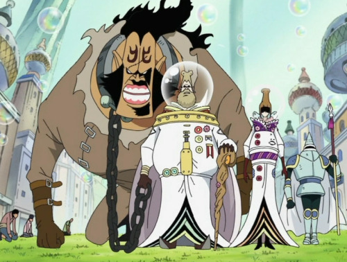 One Piece animesinden bir ekran görüntüsü. Kutsal Ejderler'den biri bir adamı zincirlemiş.